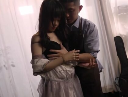 Nghệ nhân biến thái giữa đêm khuya thỏa mãn cùng nàng búp bê tự tay thiết kế