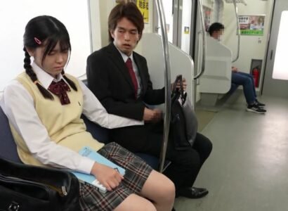 Nữ sinh bị bọn dâm tặc đụ tập thể